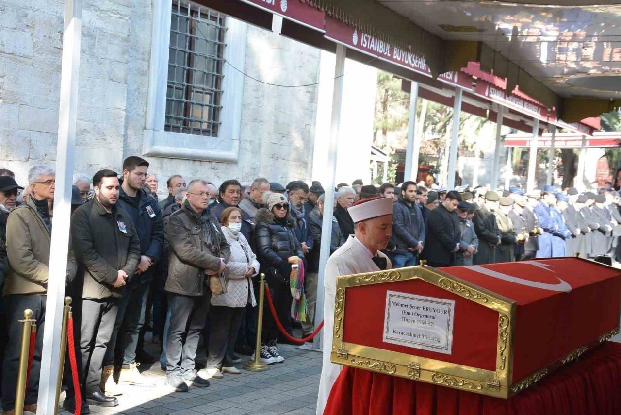Eski Jandarma Genel Komutanı Şener Eruygur son yolculuğuna uğurlandı