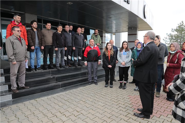 25 kişilik gönüllü ekip, Elbistan Destek Merkezine uğurlandı