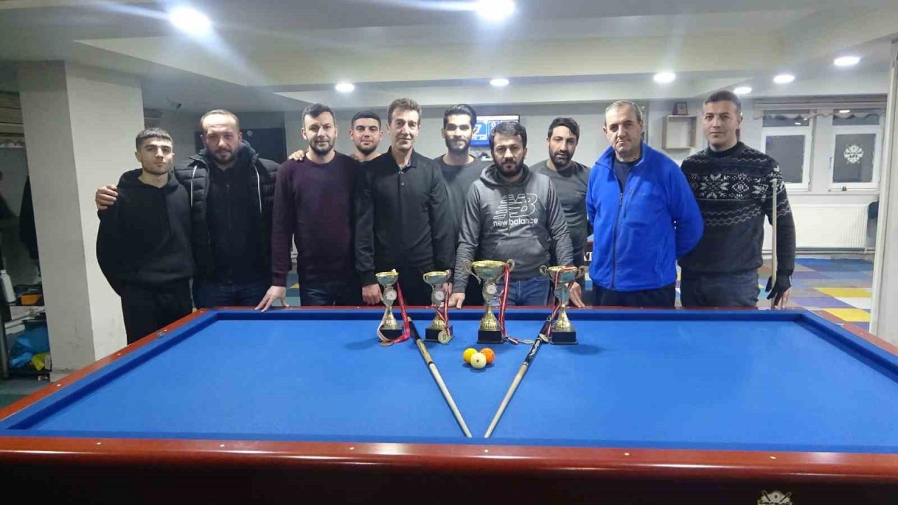 Muş’ta depremzedeler yararına bilardo turnuvası düzenlendi
