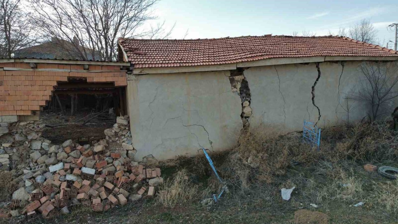Bu görüntüler deprem bölgesindeki bir kentte değil, Afyonkarahisar’dan