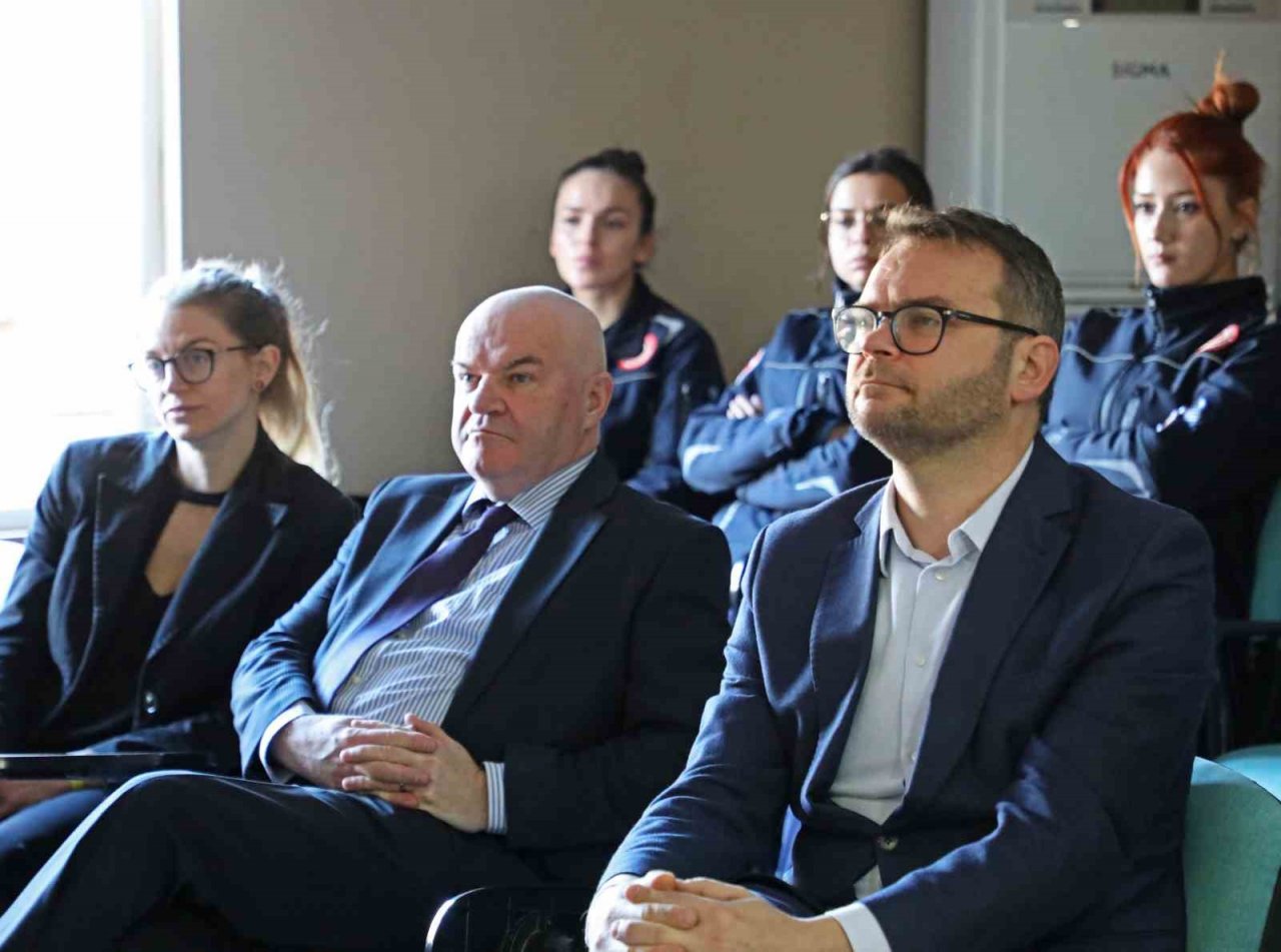 Büyükşehir itfaiyesinden AB Projesi eğitimi