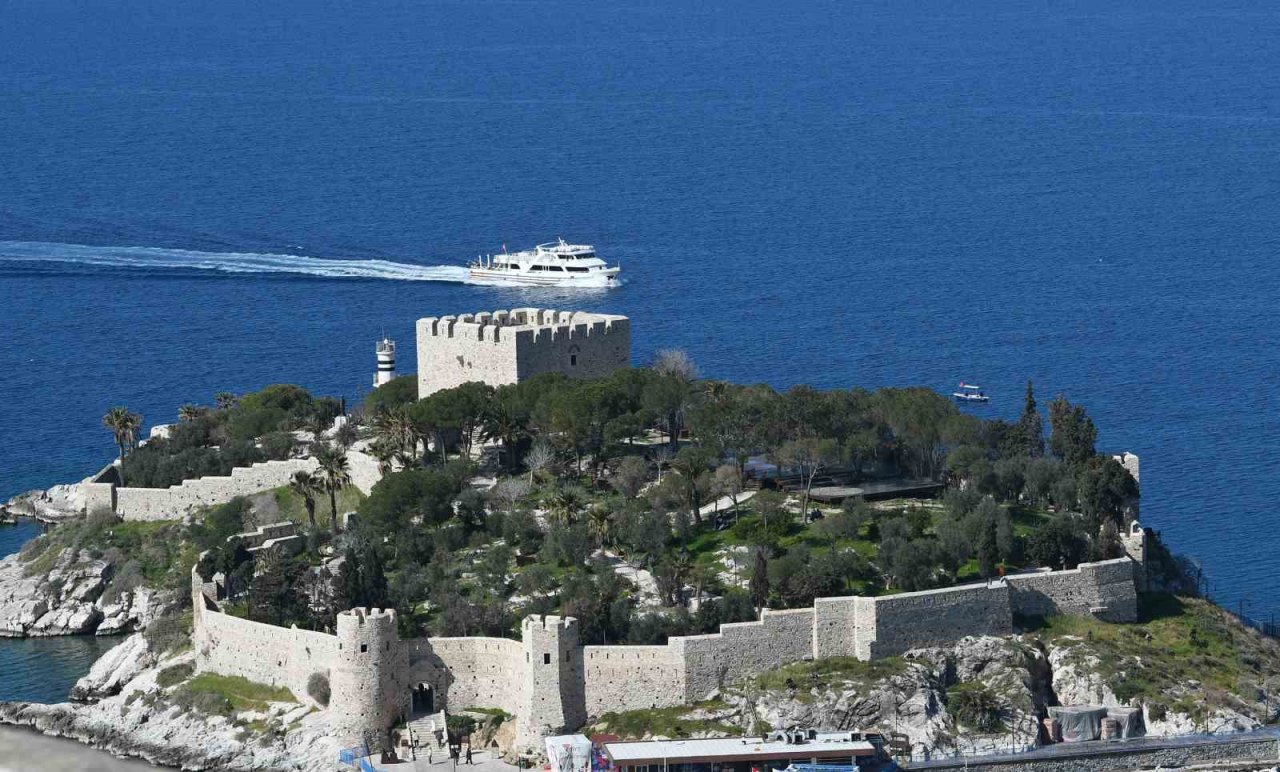 Sisam’dan depremzedelere yardım eli