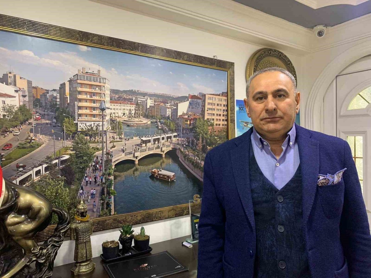 Eskişehirli esnafların bazıları depremzedelere evini açtı, bazıları kirada indirim yaptı