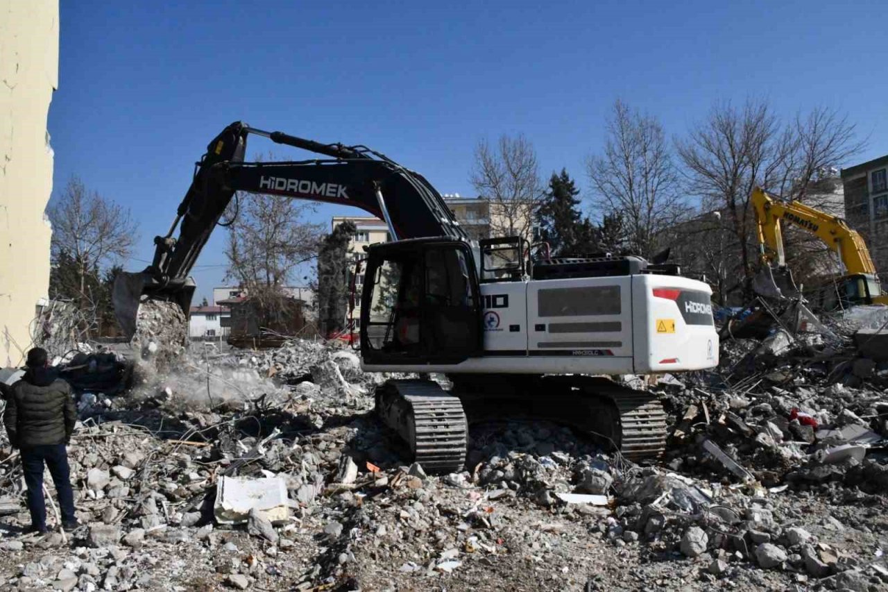 Türkoğlu’nda çalışmalara devam