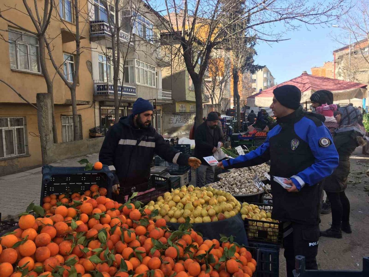Elazığ polisinden deprem bilinçlendirme çalışması