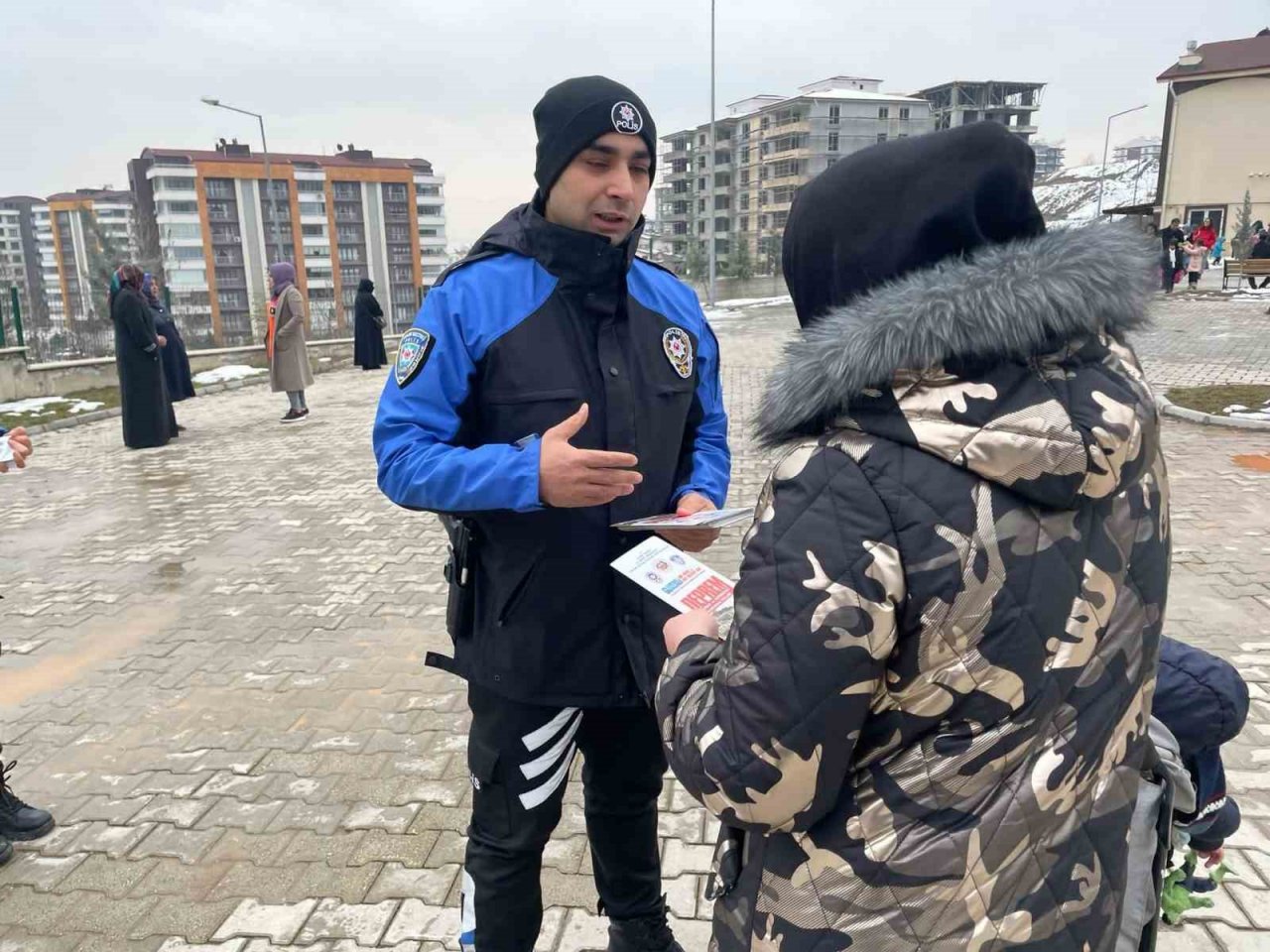 Elazığ polisinden deprem bilinçlendirme çalışması