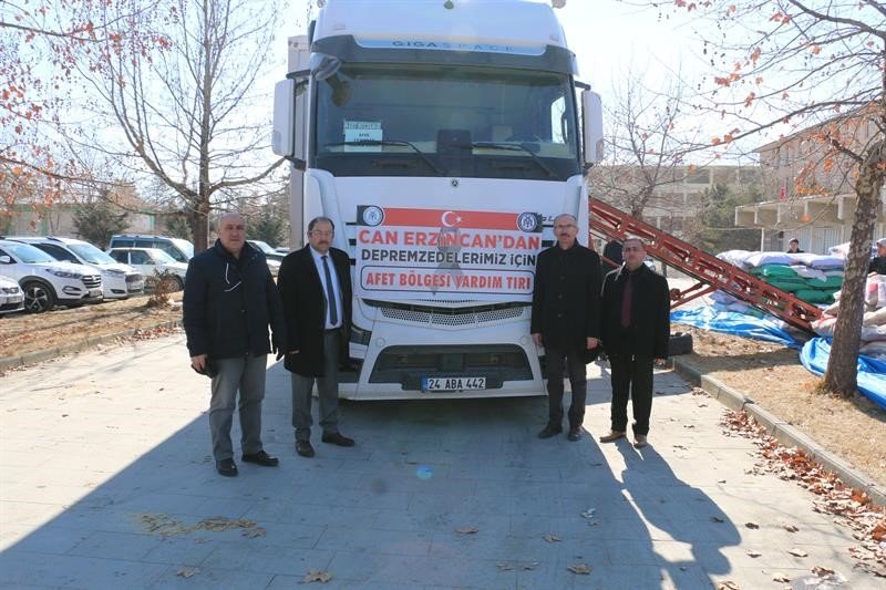 Erzincan’dan deprem bölgesine yardımlar devam ediyor