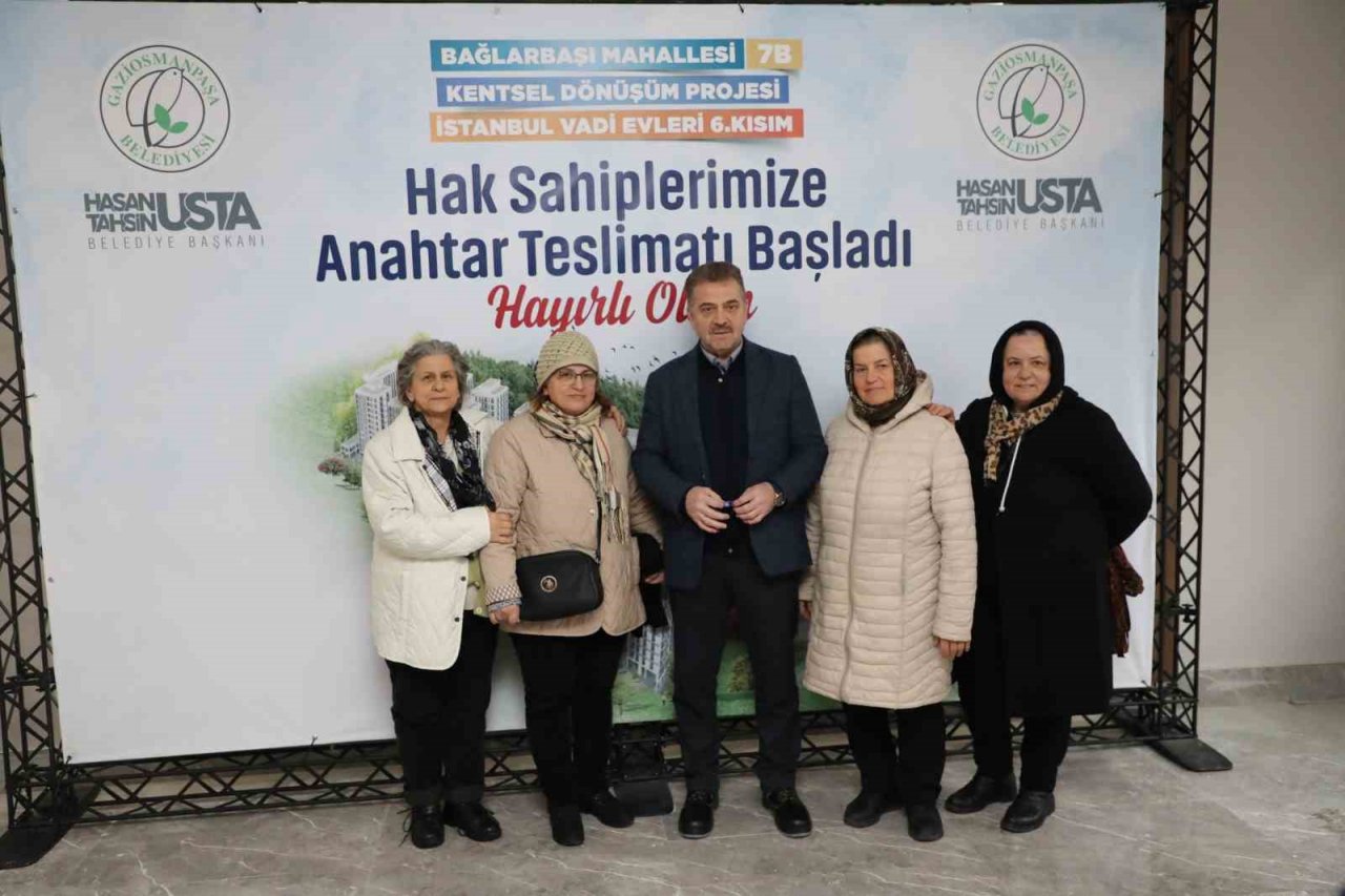 Kentsel dönüşümde 813 konutun daha anahtar teslimi yapıldı