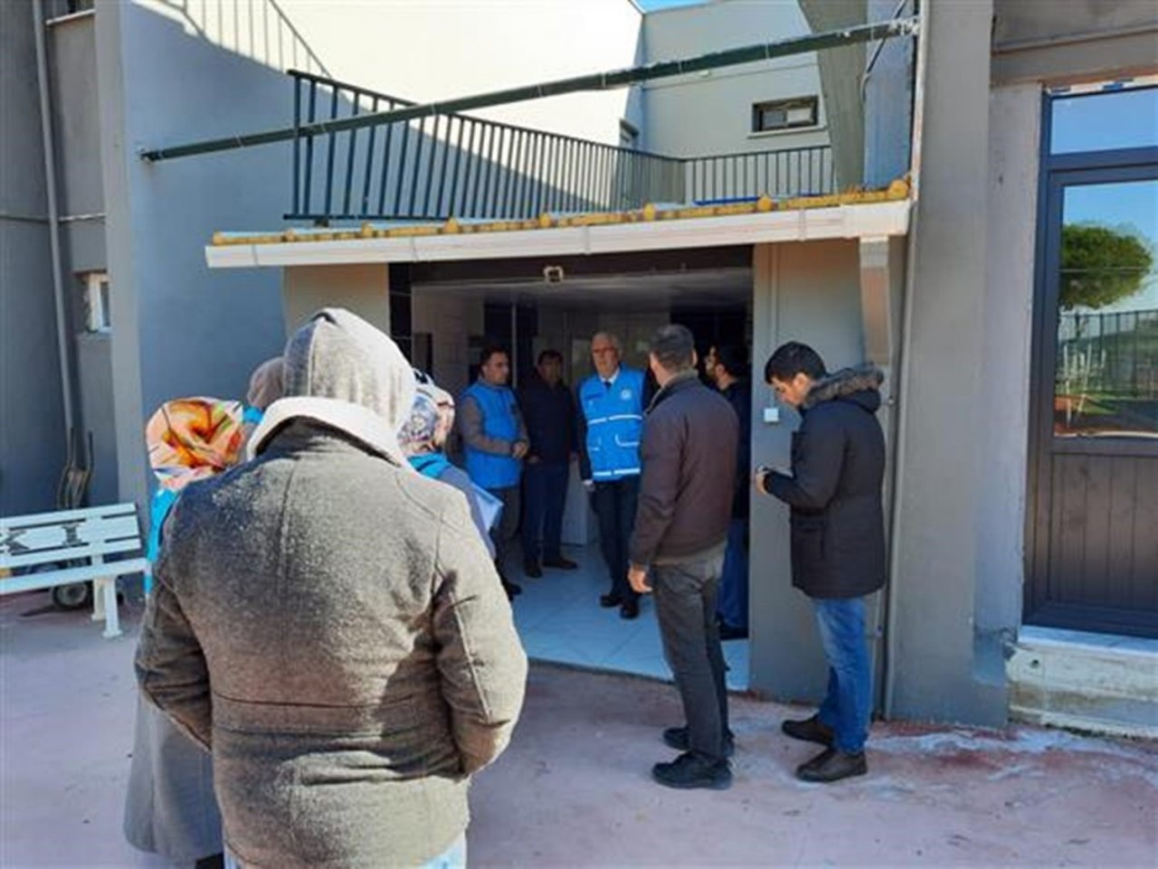 Didim’e gelen depremzedelere manevi destek