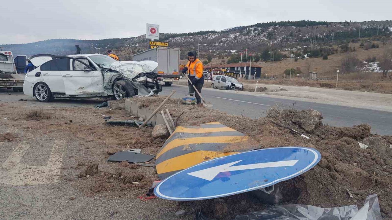 Karabük’te ölümlü kaza güvenlik kamerasına yansıdı