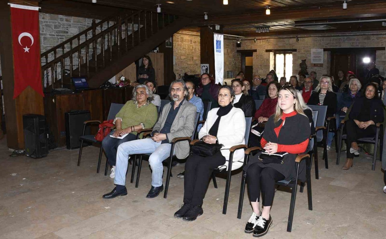 Kuşadası’nda psikologlar depremzedeler için bir araya geldi