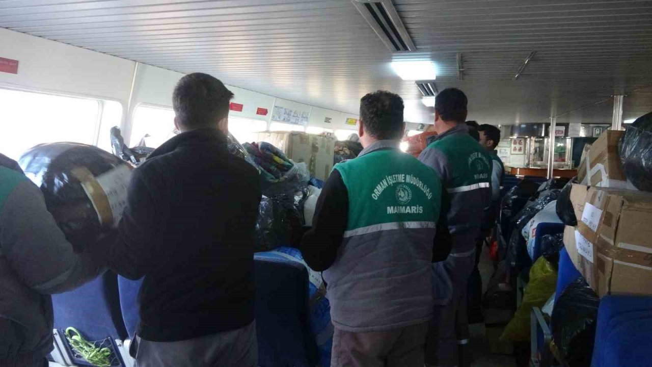 Rodos’tan gelen yardımları orman işçileri karşıladı