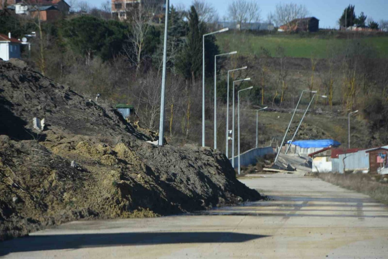 Sinoplu balıkçılar, barınaktaki heyelana çözüm istiyor