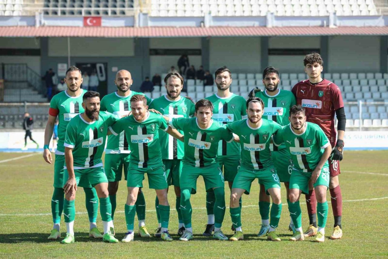 Efeler 09 SFK: 1 - Karşıyaka: 2