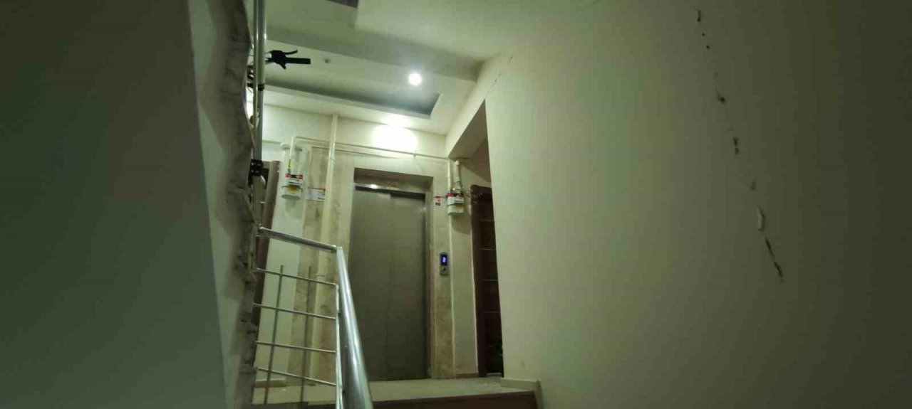 Sürekli istenilen bağış nedeniyle sektörü bırakan müteahhidin hiçbir binası yıkılmadı