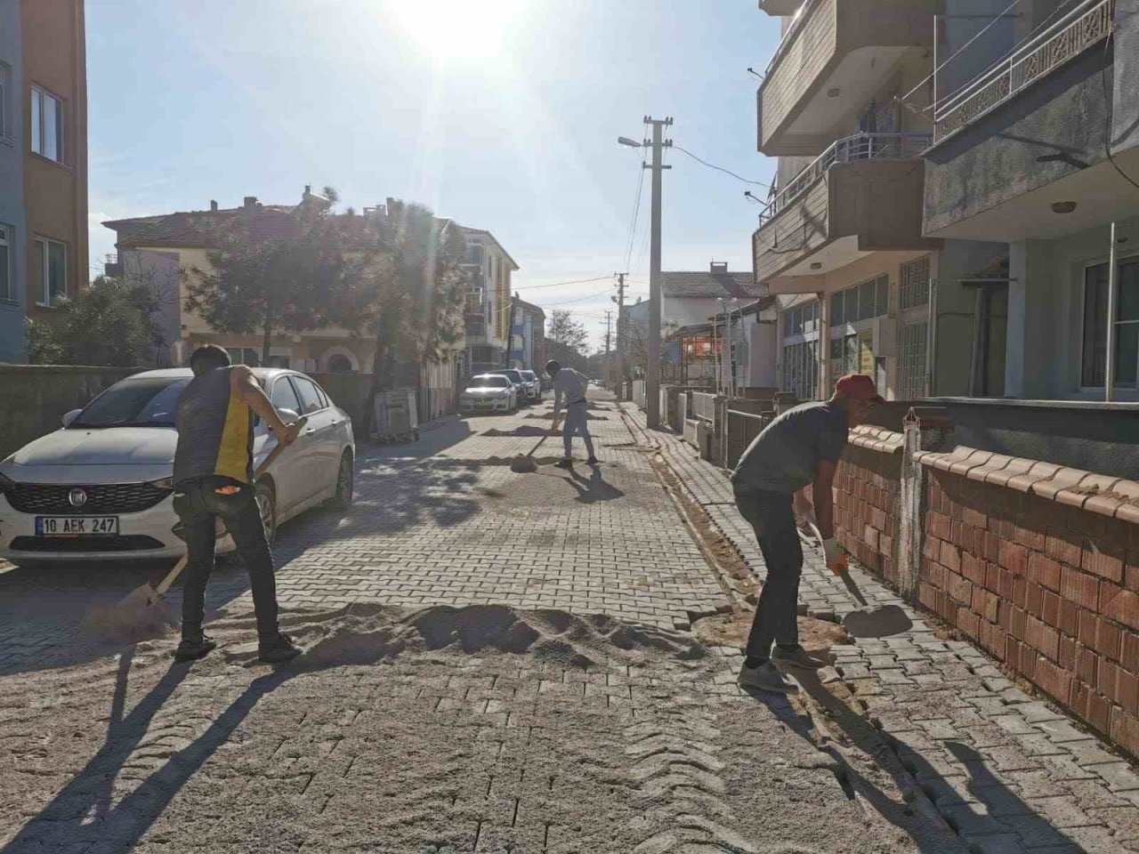 İvrindi’de üstyapı çalışmaları hız kazandı