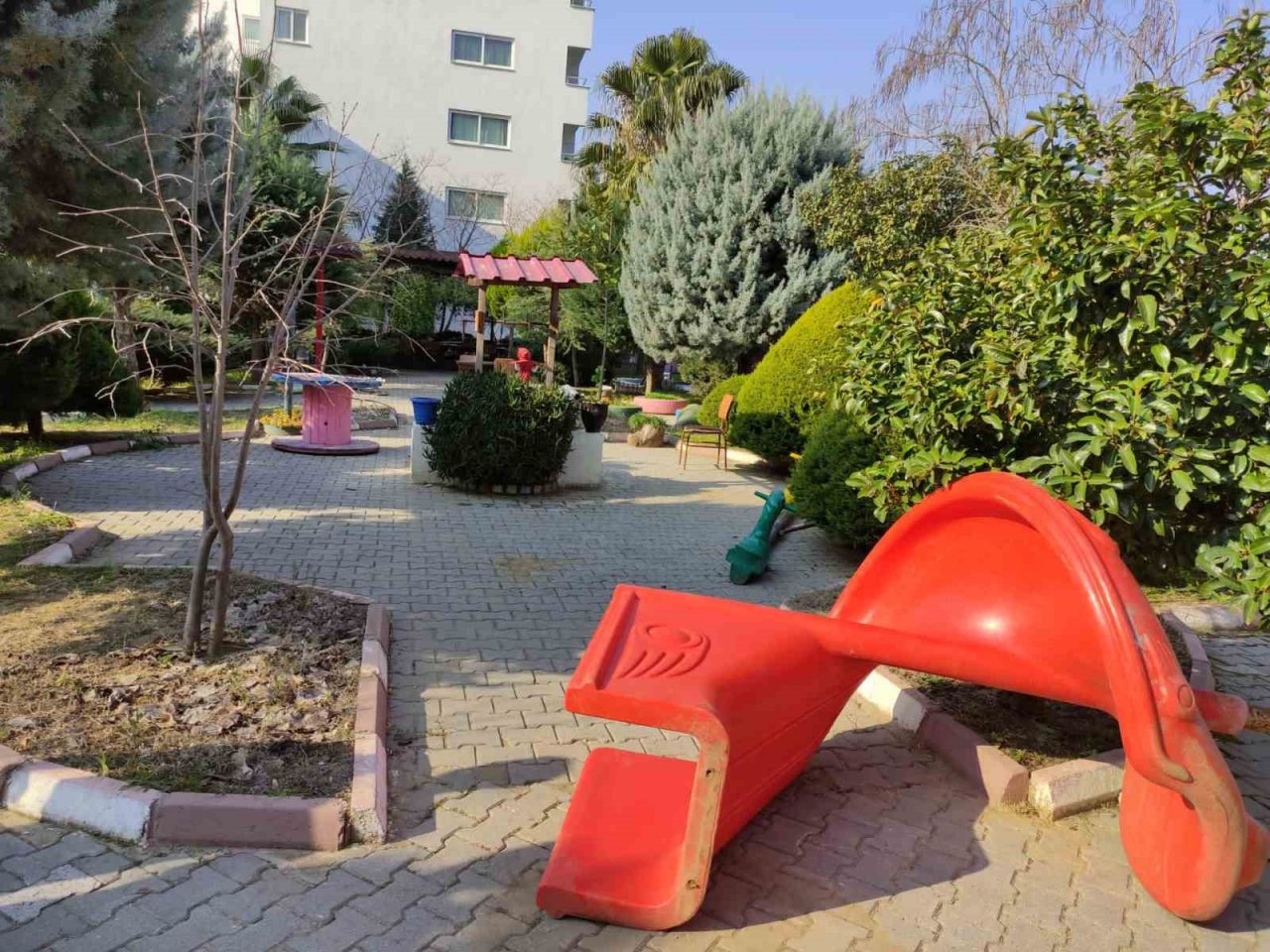 Nazilli Belediyesi’nden depremzede çocuklar için oyun parkı