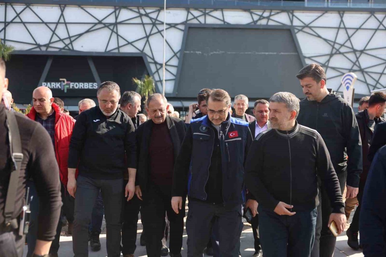 Başkan Savran, AK Partili Belediye Başkanları İstişare ve Değerlendirme Toplantısına katıldı