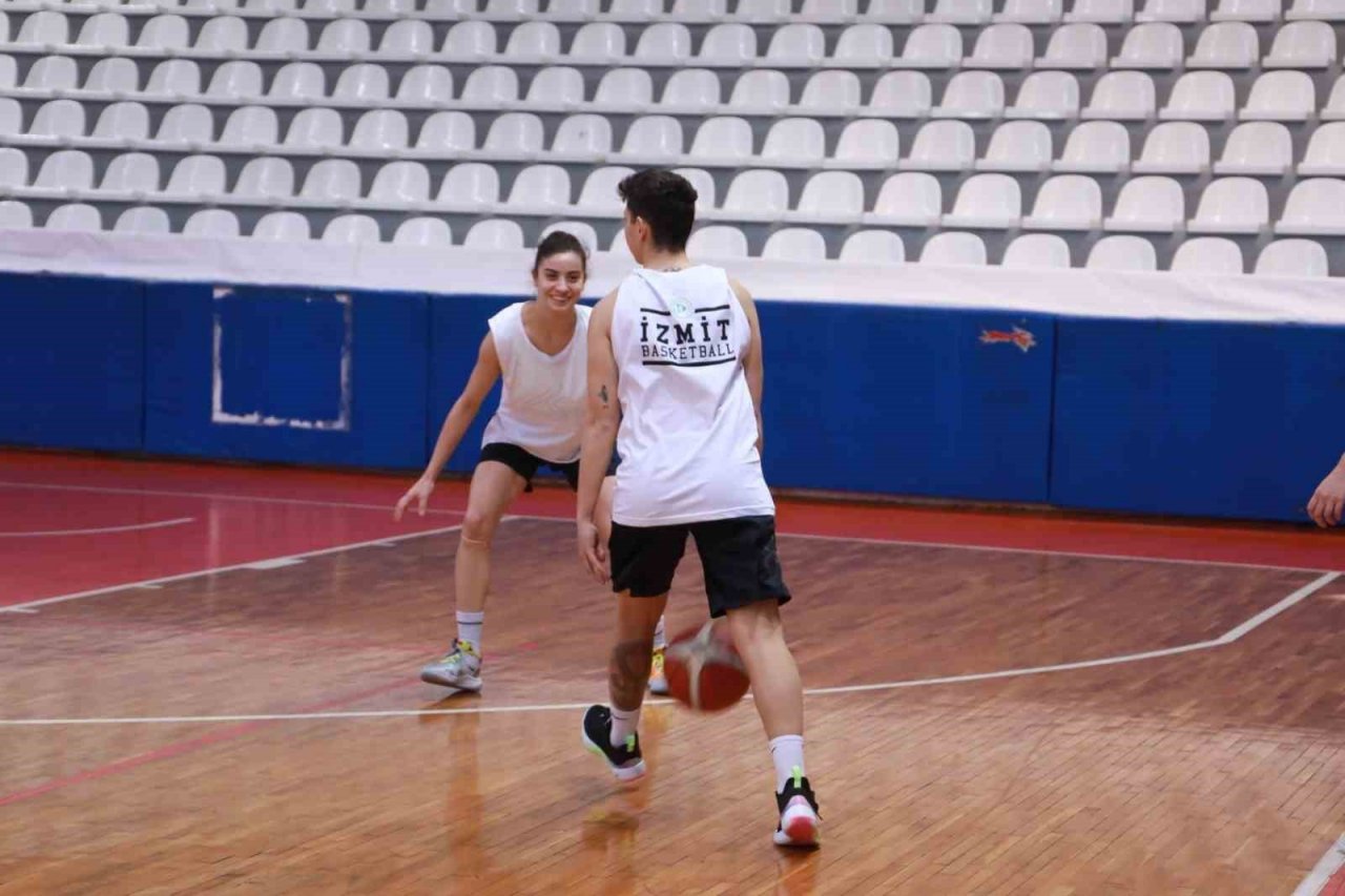 İzmit Belediyespor, Hatay’dan Eda Şahin’i kadrosuna kattı