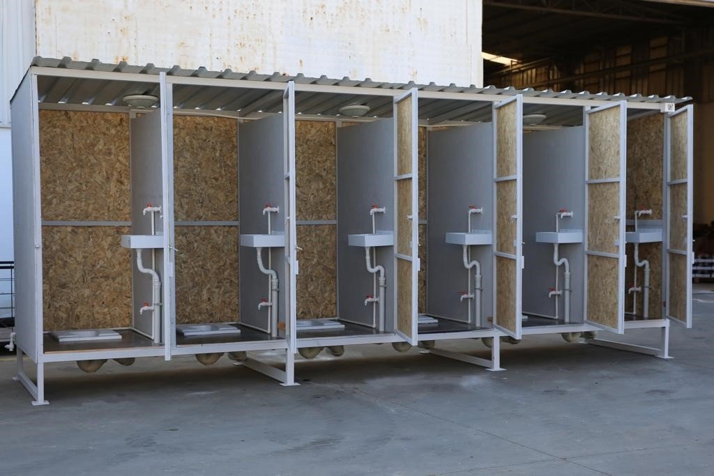 Uğur Soğutma’dan deprem bölgesine seyyar banyo ve tuvalet desteği