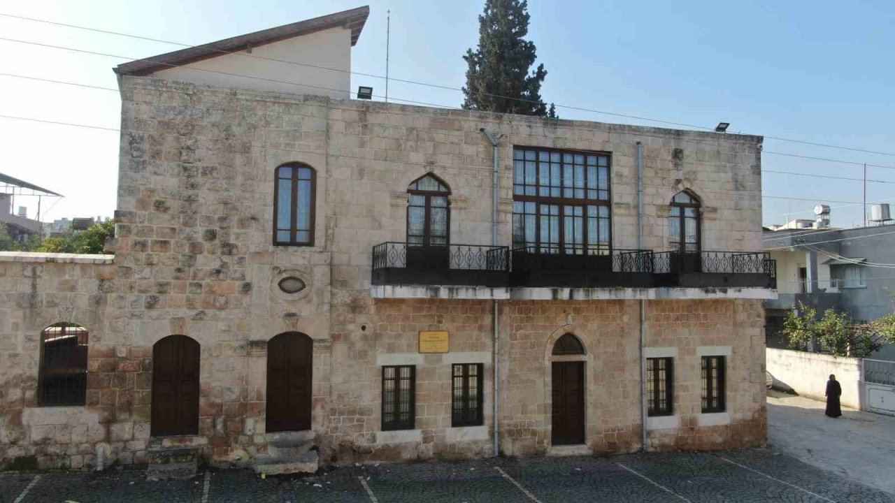 Cemil Meriç’in doğup büyüdüğü ev, depreme dayanarak ayakta kaldı