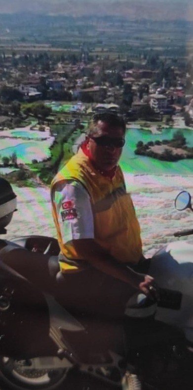 Ambulans şoförü babasını, başına ateş ederek öldürdü