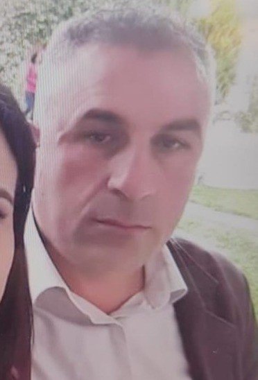 Ambulans şoförü babasını, başına ateş ederek öldürdü