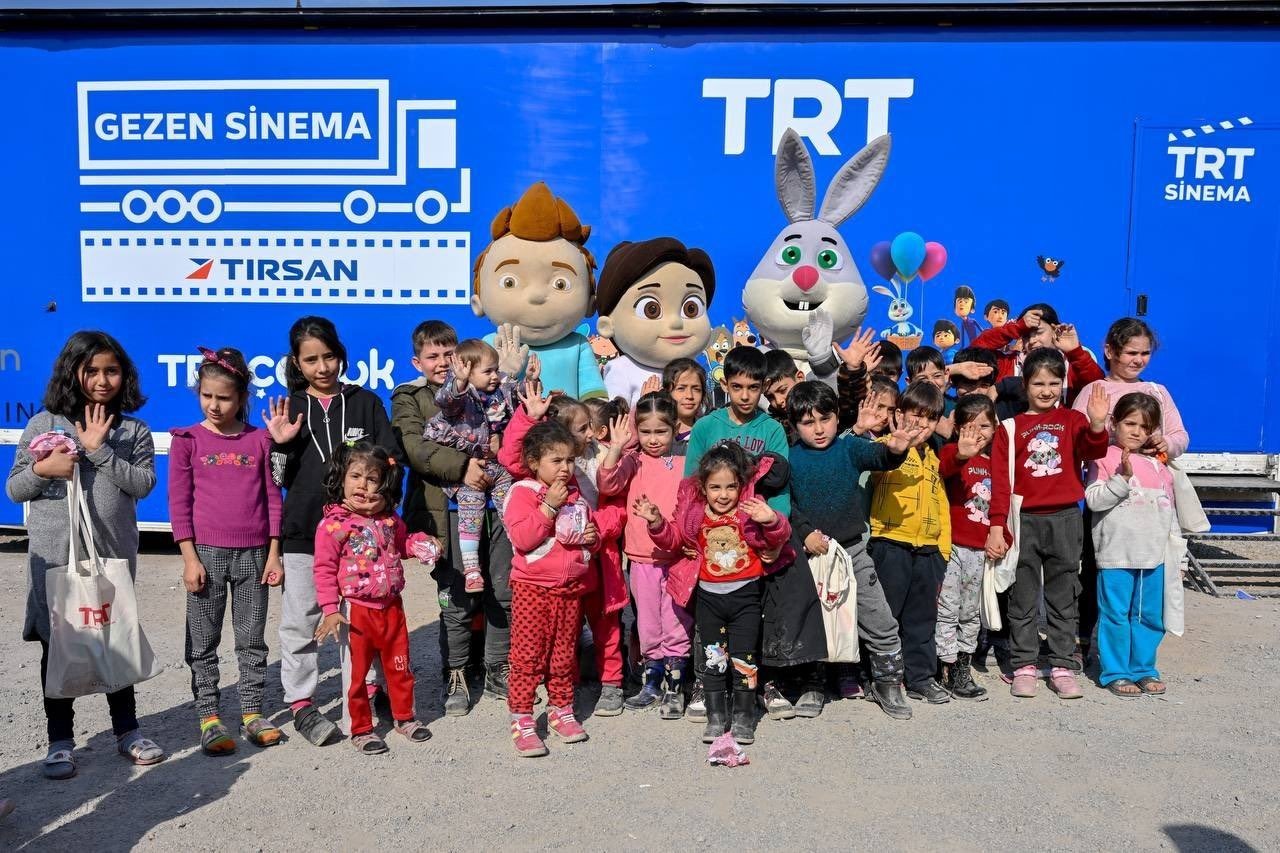 TRT’den Kahramanmaraş’taki depremzedelere moral ziyareti