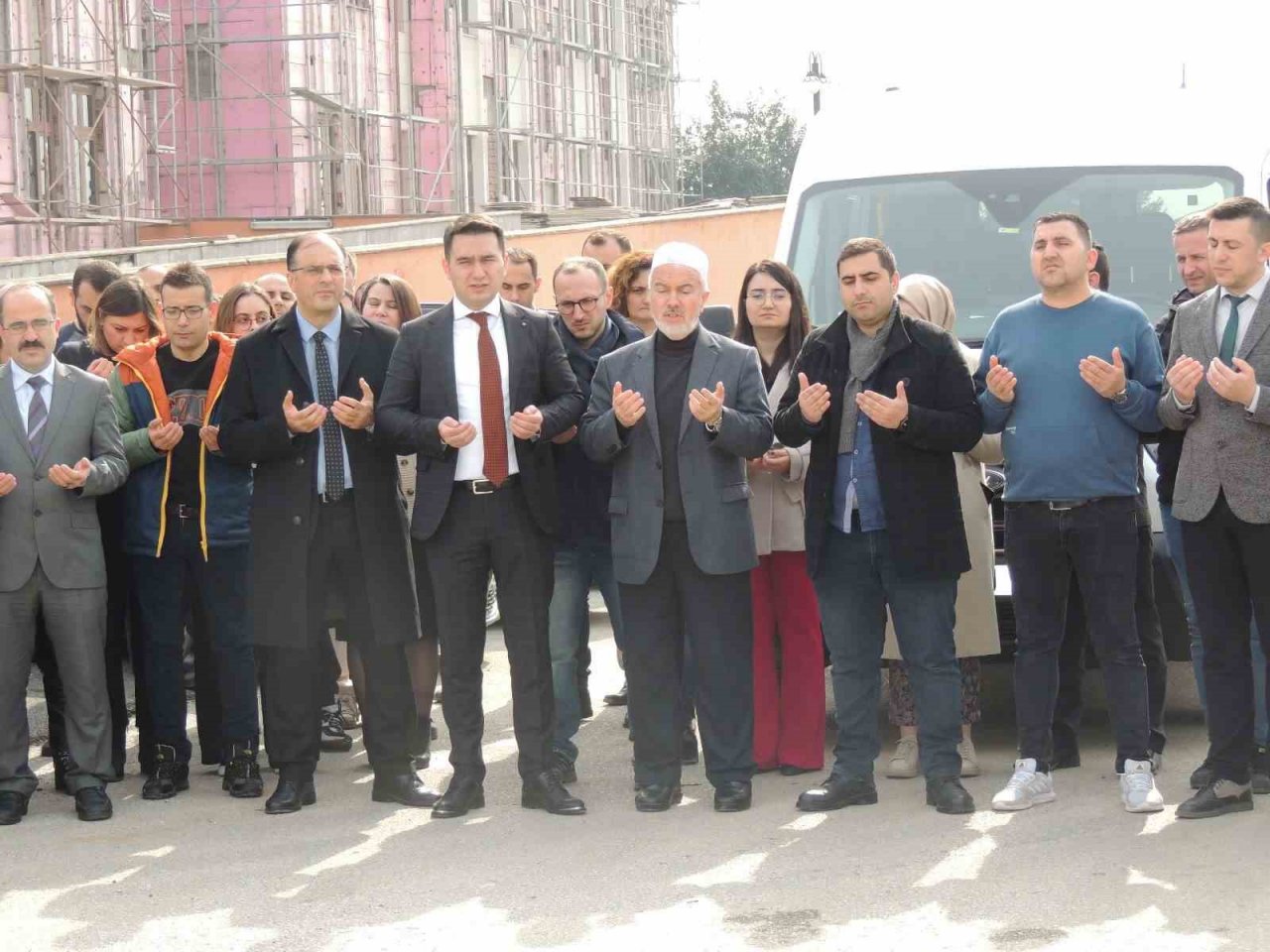 Düzce Adliyesi’nden 16 personel dualarla İskenderun’a uğurlandı