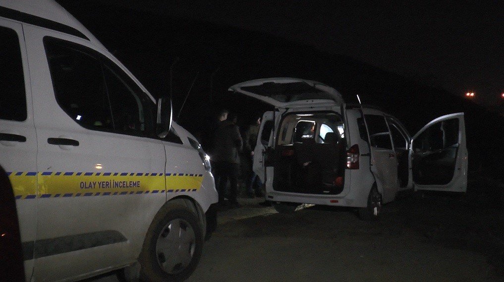 "Dur" ihtarına uymadı, polis memuruna çarpıp ağır yaraladı