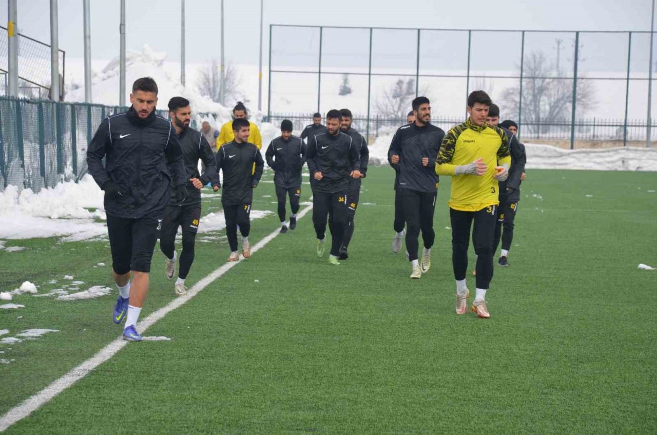Muşspor ertelenen maçın hazırlıklarına başladı