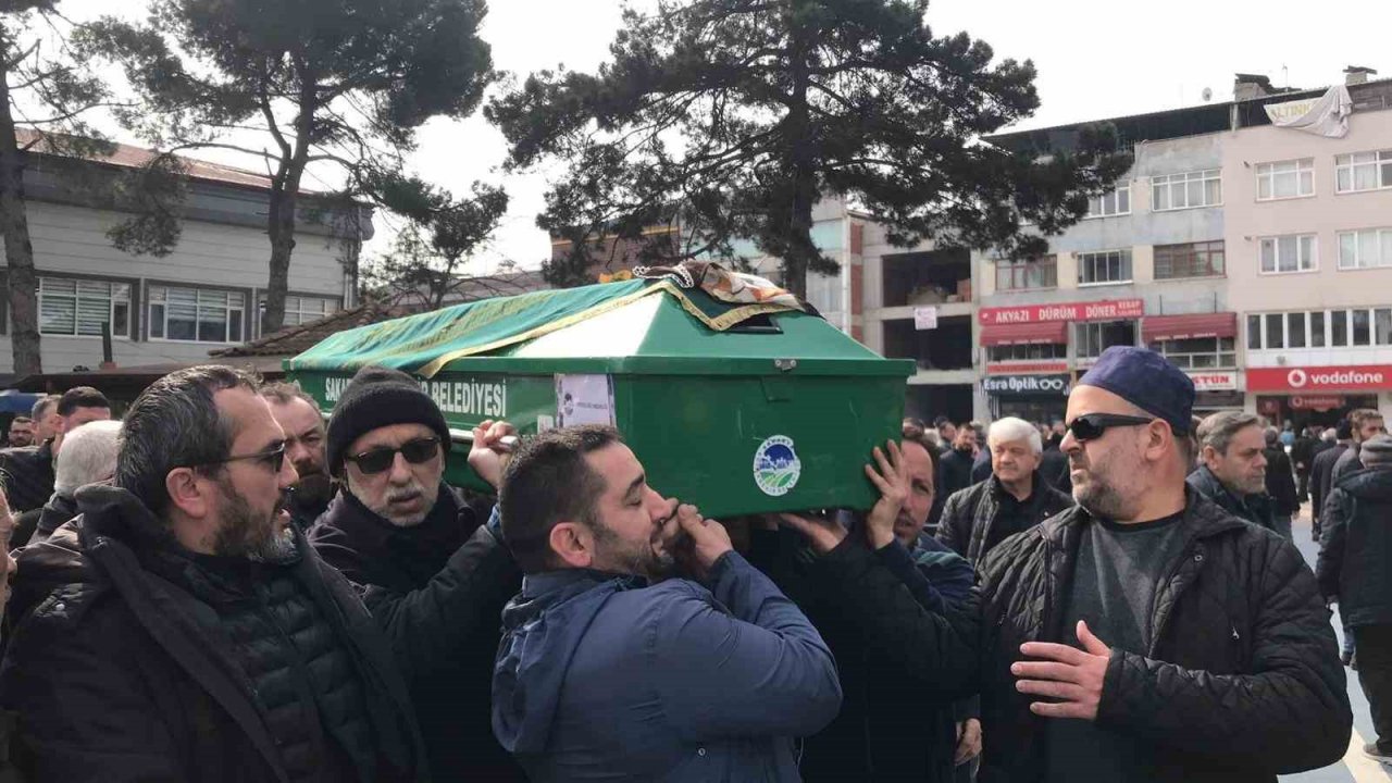 Kazada hayatını kaybeden yaşlı kadın defnedildi