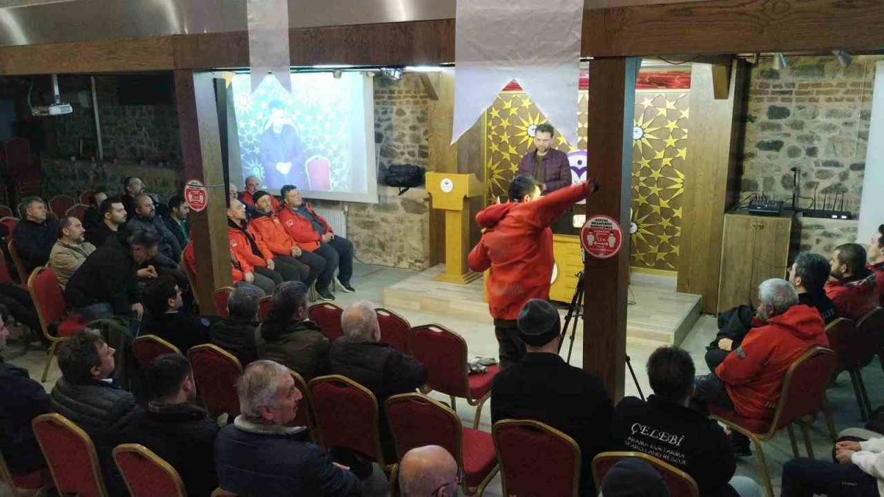 ÇAK ekibi deprem bölgesinde yaşadıklarını anlattı