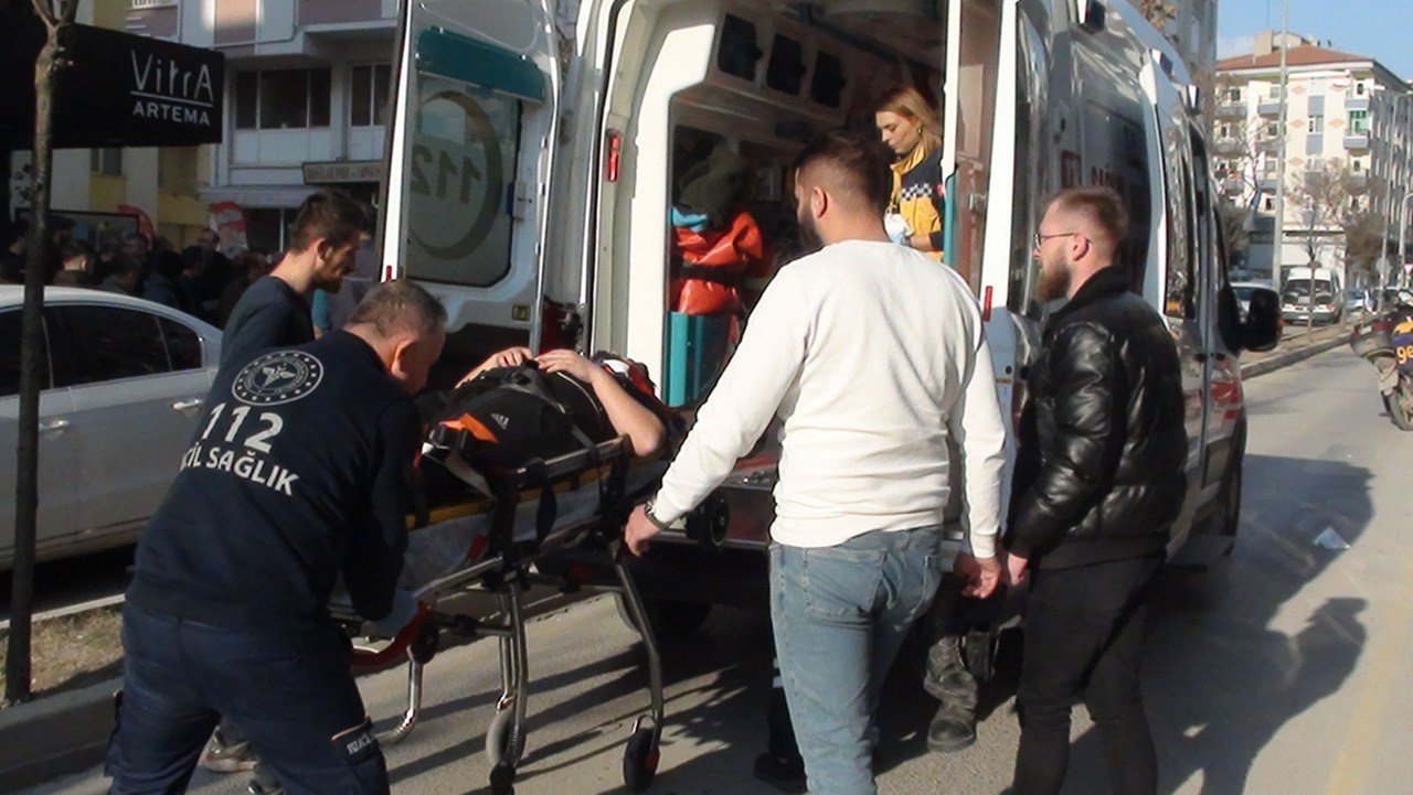 Çorum’da otomobil motosiklete çarptı: 1 yaralı