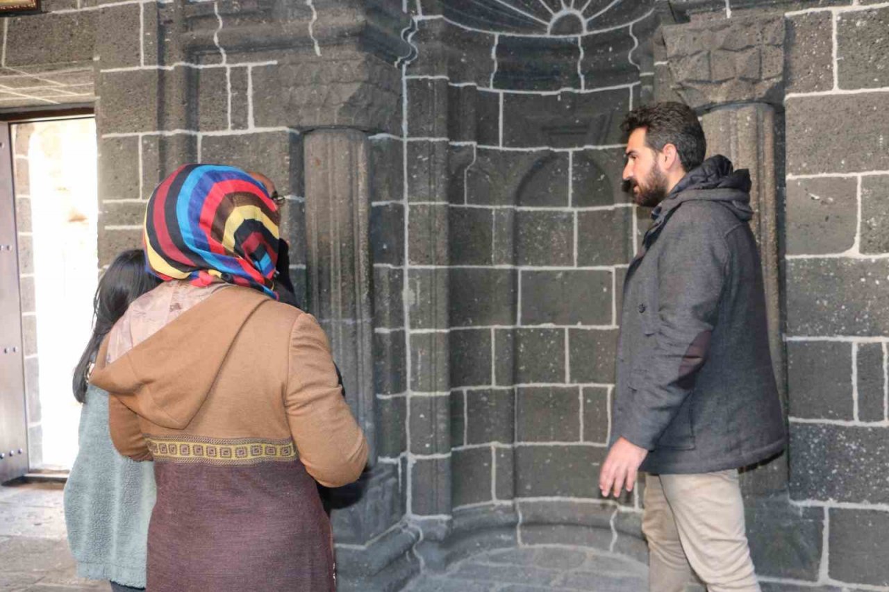 El-Cezeri’nin sütunceleri depremde Mesudiye Medresesi’nin yapısında kayma olmadığını kanıtladı