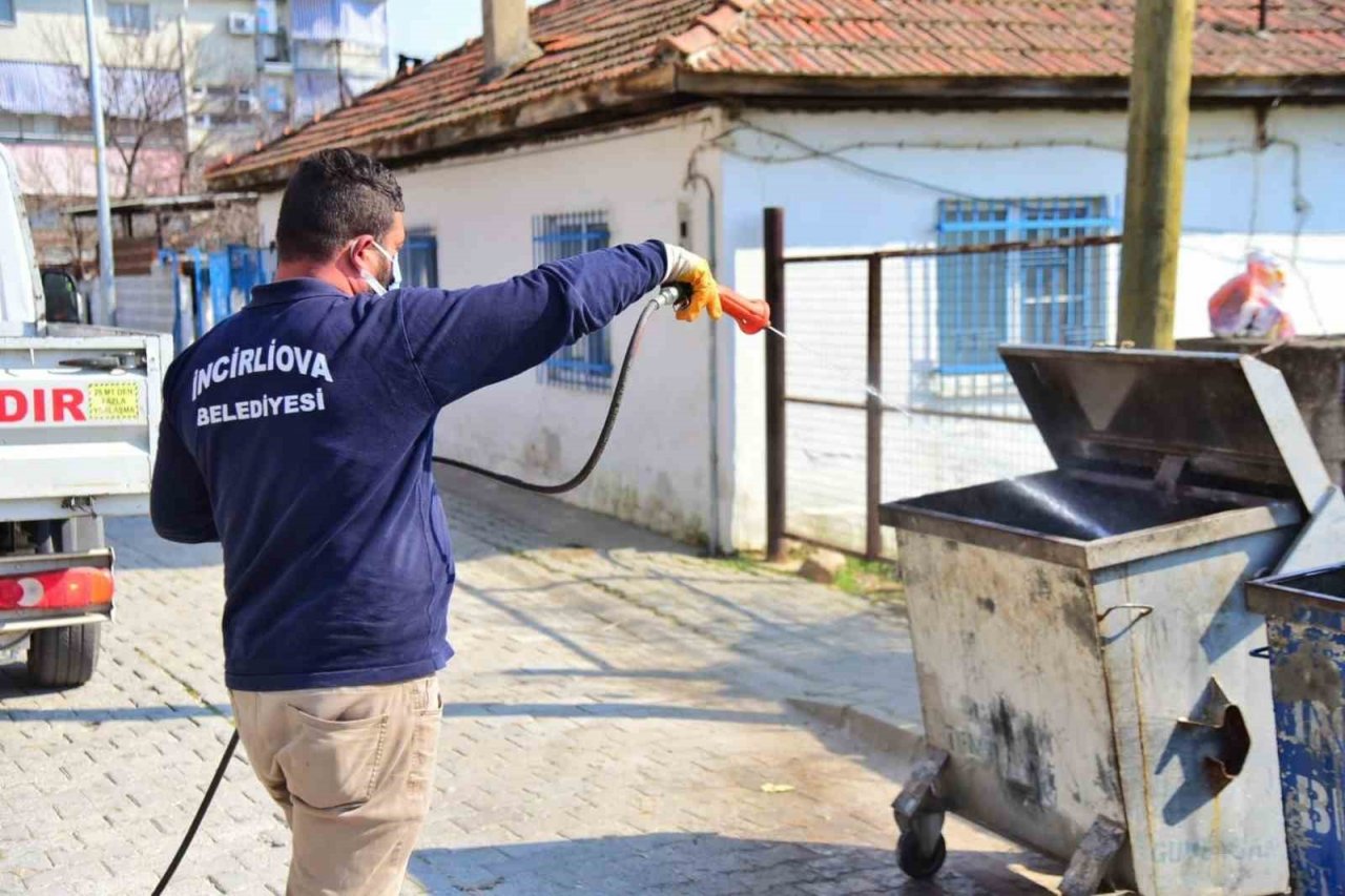 İncirliova Belediyesi ilaçlama çalışması başlattı