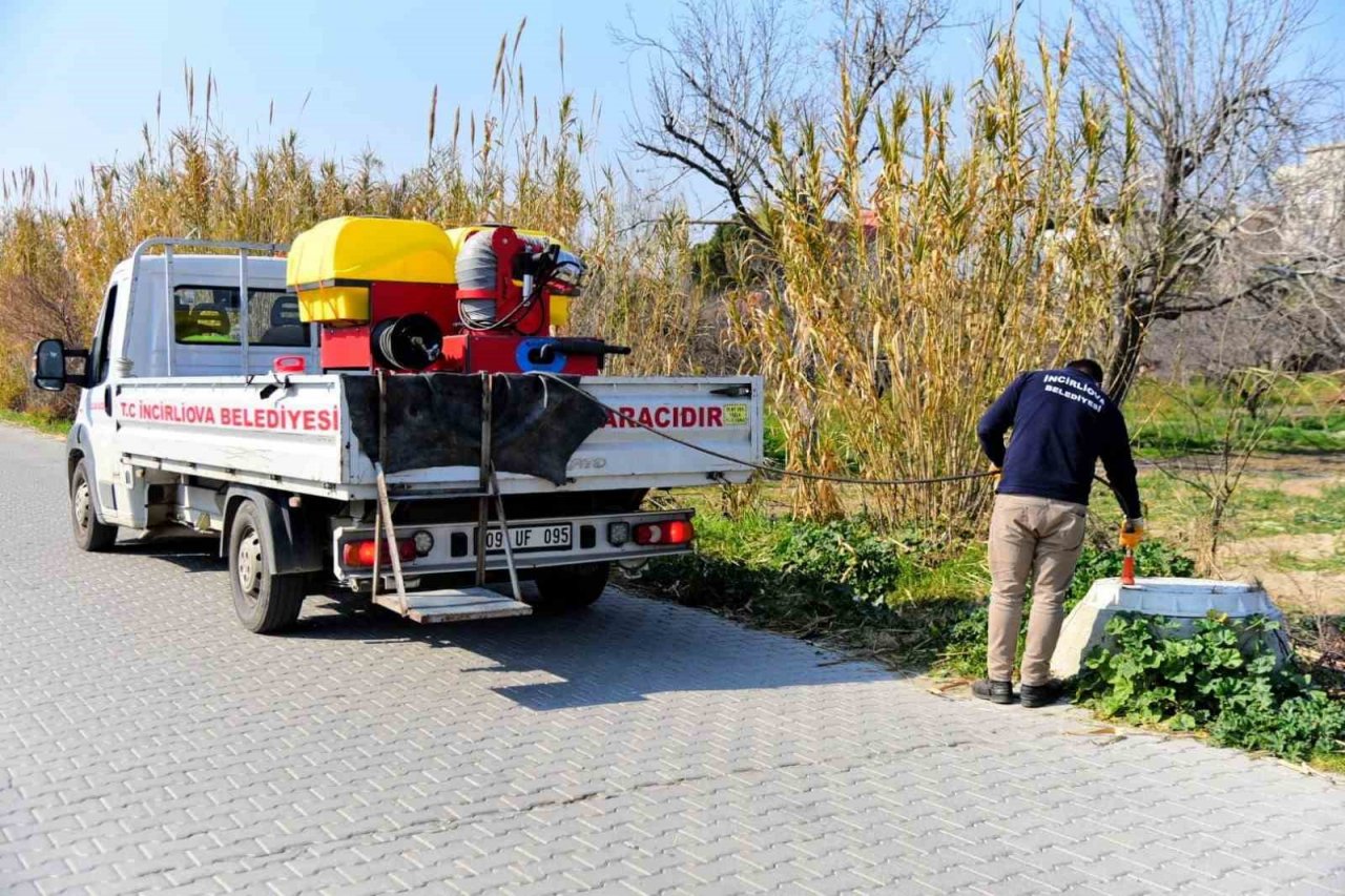 İncirliova Belediyesi ilaçlama çalışması başlattı