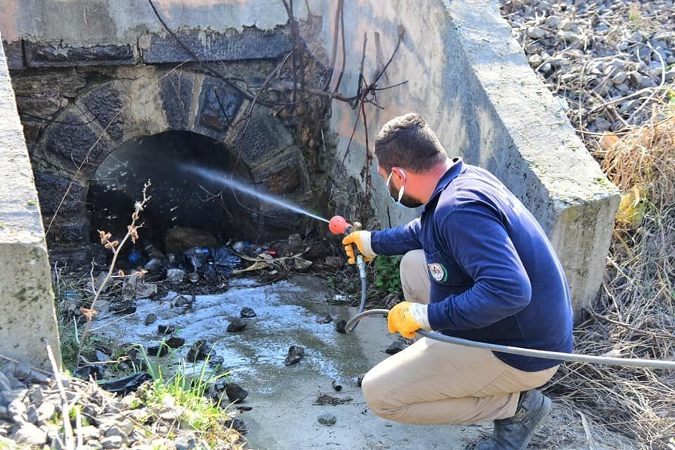 İncirliova Belediyesi ilaçlama çalışması başlattı