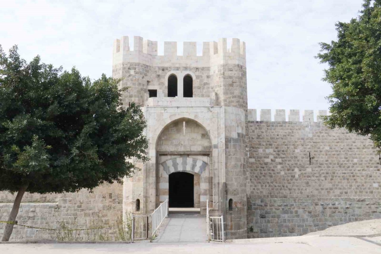 Mimar Sinan’ın 1574 yılında yaptığı külliye depremzedelere ev oldu