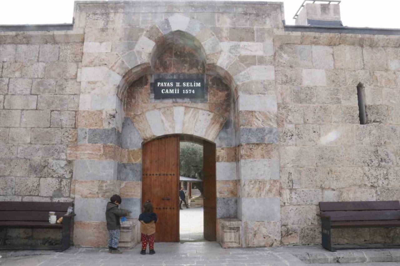 Mimar Sinan’ın 1574 yılında yaptığı külliye depremzedelere ev oldu