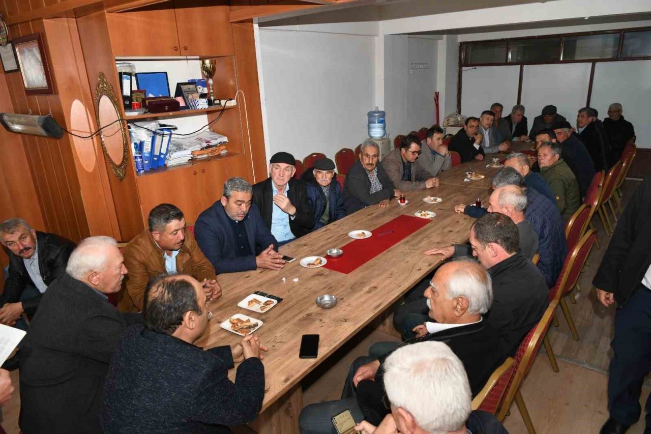 Lapseki’de Muhtarlar sandık başında