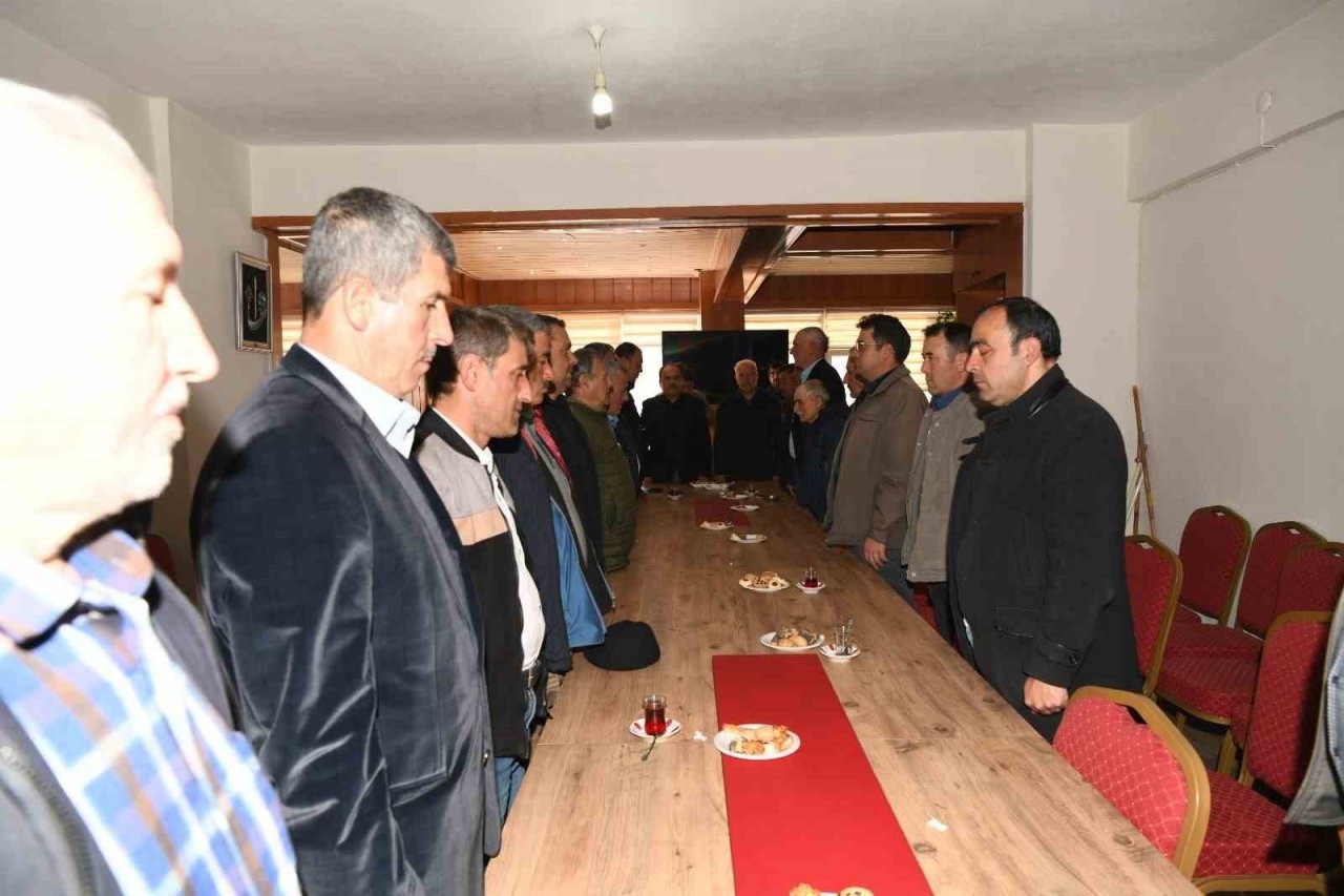 Lapseki’de Muhtarlar sandık başında