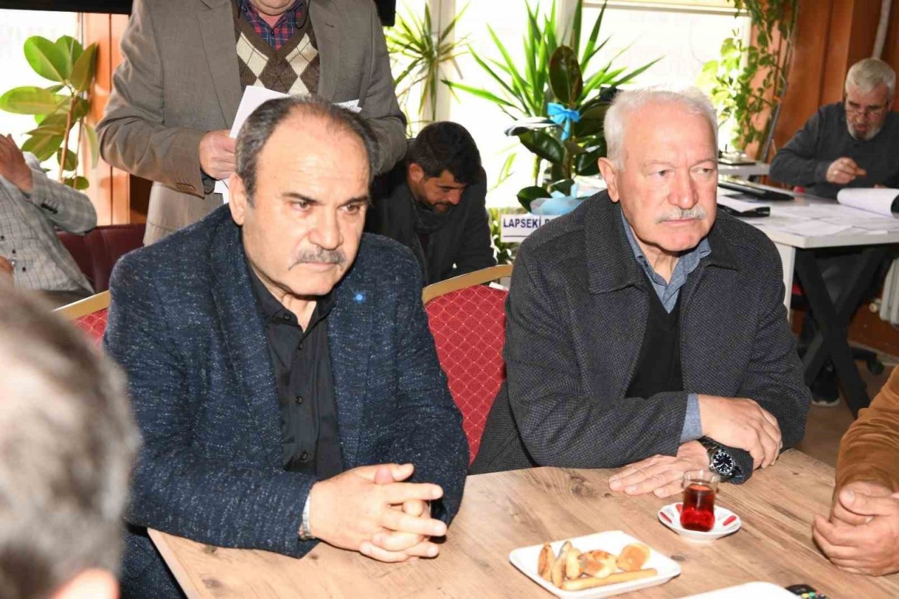 Lapseki’de Muhtarlar sandık başında