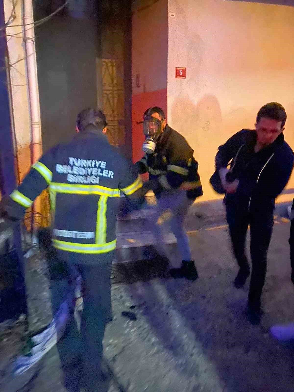 Türkeli’de ev yangını