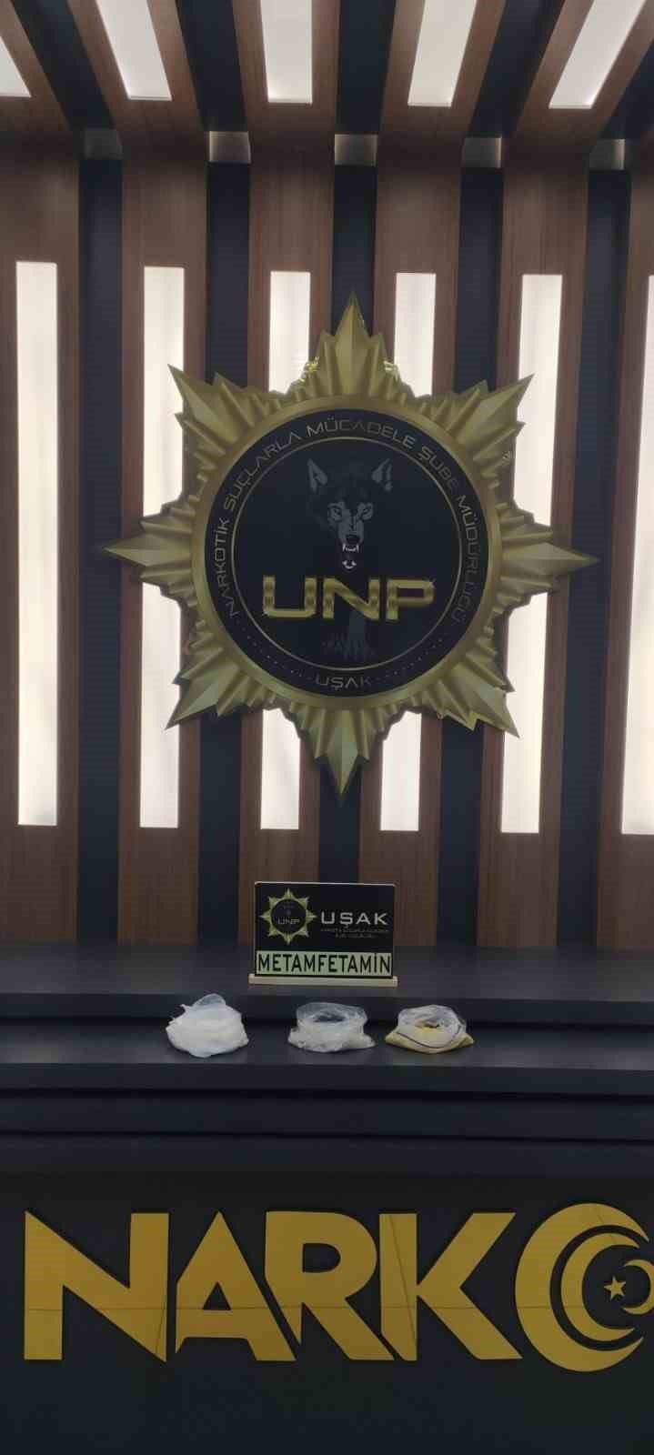 382 gram metamfetaminle yakalanan 3 şüpheli tutuklandı