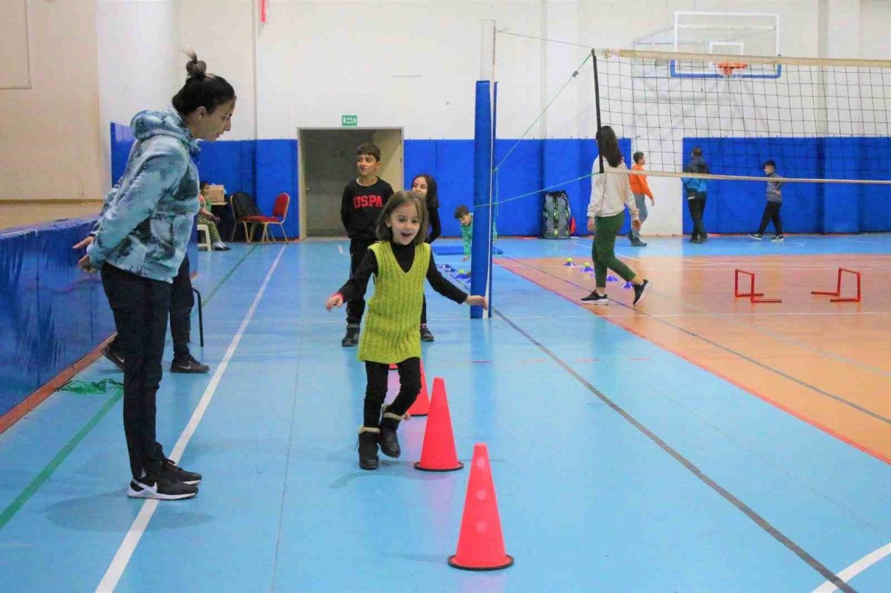 Afetzede çocuklar hayata sporla tutunuyor