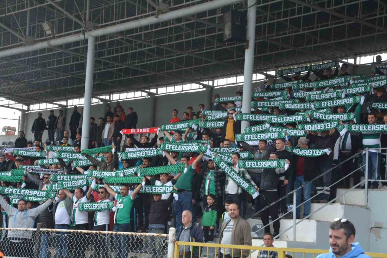 Bu kez depremzedeler için sahaya çıktılar