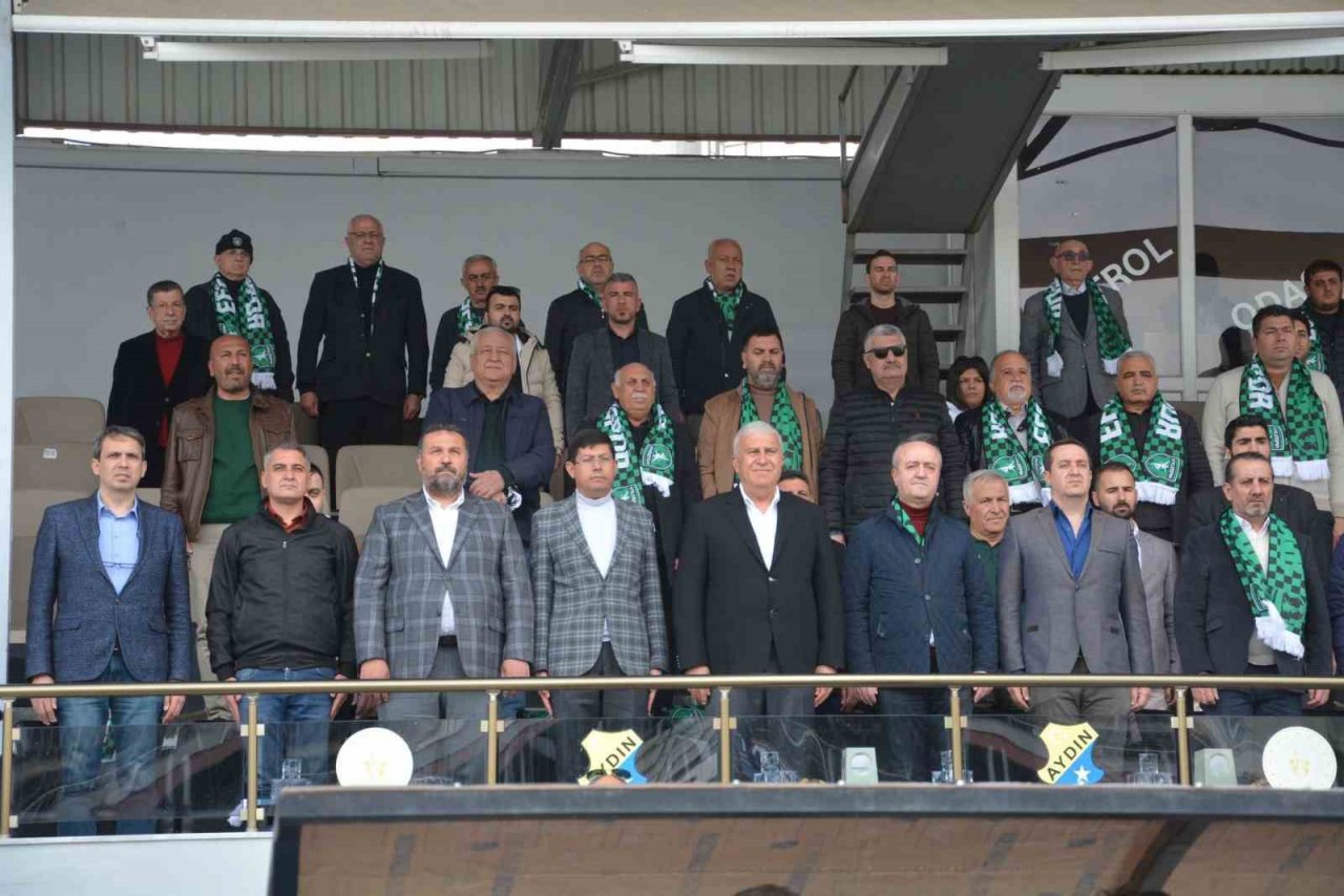 Bu kez depremzedeler için sahaya çıktılar