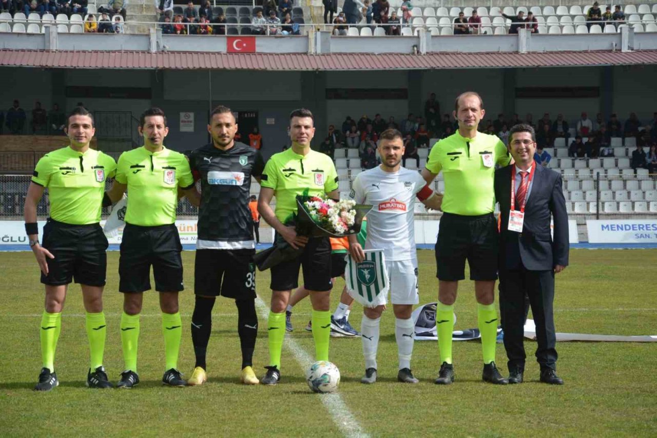 Bu kez depremzedeler için sahaya çıktılar