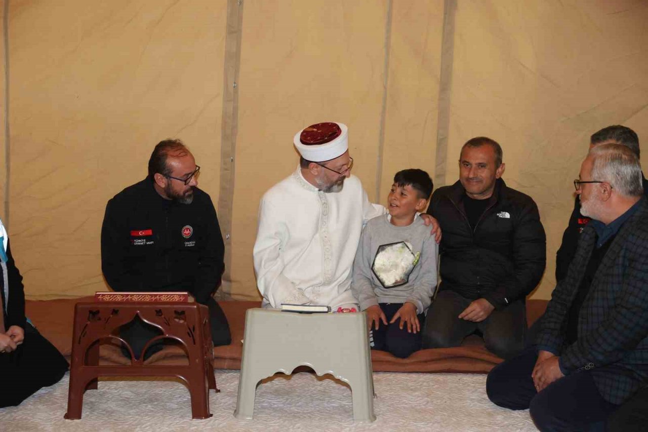 Diyanet İşleri Başkanı Erbaş, Adıyaman’da ziyaretlerde bulundu